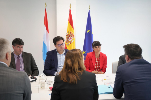 El ministro para la Transformación Digital y de la Función Pública, Óscar López, se ha reunido este lunes con los ministros de Economía y Digitalización de Luxemburgo para abordar el uso de las nuevas tecnologías en el ámbito europeo.