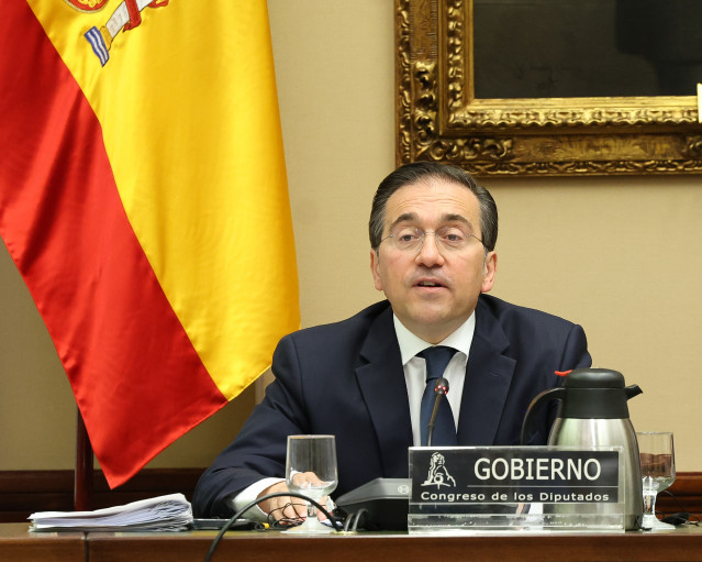 El ministro de Asuntos Exteriores, Unión Europea y Cooperación, José Manuel Albares, comparece en la Comisión de Asuntos Exteriores, en el Congreso de los Diputados