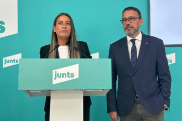 La portavoz de Junts en el Congreso, Míriam Nogueras, con el portavoz del partido, Josep Rius