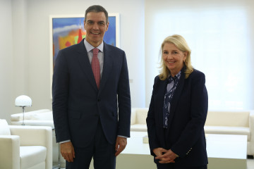El presidente del Gobierno, Pedro Sánchez, con la la directora ejecutiva de Unicef, Catherine Russell.