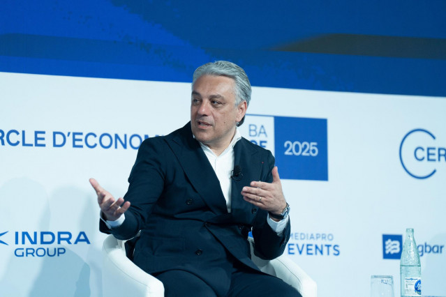El consejero delegado de Grupo Renault, Luca de Meo, interviene durante la 40 Reunió Cercle d'Economia, en el Palau de Congresos de Cataluña, a 5 de mayo de 2025, en Madrid (España). La edición de este año se celebra entre hoy y miércoles, 7 de mayo, bajo