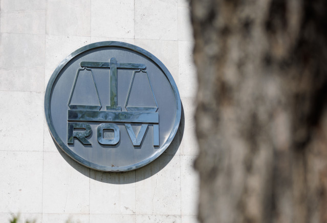 Archivo - Fachada de la sede de Laboratorios Farmacéuticos Rovi, en Madrid (España).