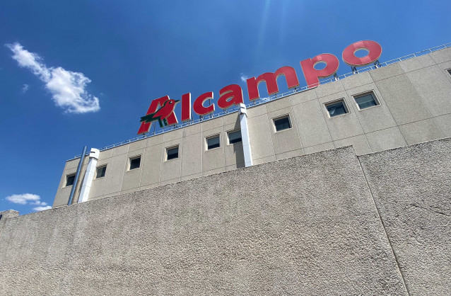 Archivo - Una tienda de Alcampo en Alcorcón