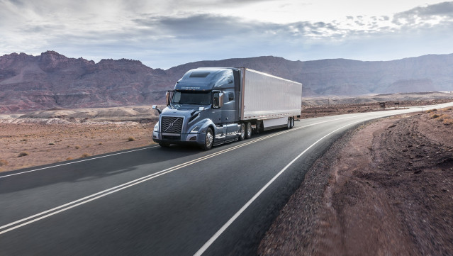 Archivo - Volvo Group reduce un 30% su beneficio operativo a 1.211,8 millones en el primer trimestre del año.