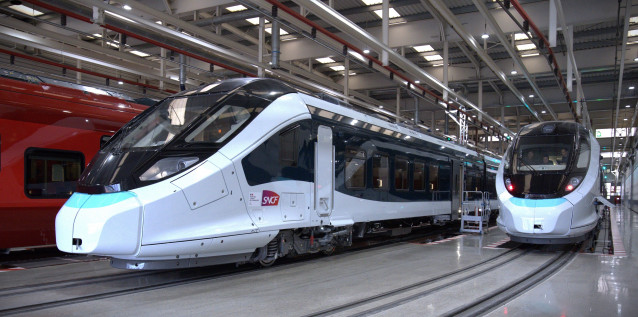Archivo - Trenes fabricados por CAF.