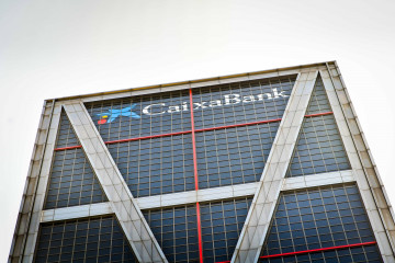 Archivo - Edificio CaixaBank