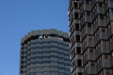 Archivo - Fachada de la sede de CaixaBank en la Avenida Diagonal de Barcelona, a 11 de julio de 2022, en Barcelona, Cataluña (España).
