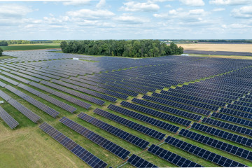 Archivo - Planta solar
