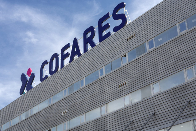 Archivo - Logo de Cofares en su sede de Madrid
