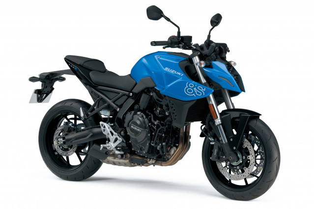 Suzuki actualiza la GSX-8S con tres nuevos acabados, 776 centímetros cúbicos y desde 8.119 euros.