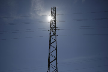 Torre de alta tensión durante el apagón del 28 de abril de 2025