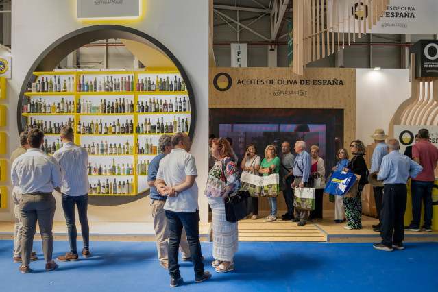 Archivo - Imagen de archivo del stand de Aceites de Oliva de España en Expoliva