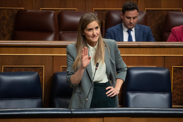La vicepresidenta tercera y ministra para la Transición Ecológica, Sara Aagesen, interviene durante una sesión de control al Gobierno, en el Congreso de los Diputados, a 7 de mayo de 2025, en Madrid (España). El presidente del Gobierno comparece en el Con