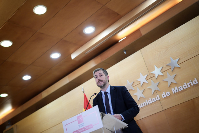 Archivo - El consejero de Presidencia de la Comunidad de Madrid, Miguel Ángel García Martín, ofrece una rueda de prensa t