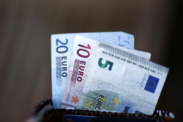Archivo - Billetes.