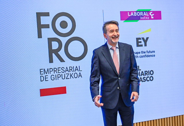 El consejero delegado de Repsol, Josu Jon Imaz, durante el XVIII Foro Empresarial de Gipuzkoa, en DV Gunea, a 16 de mayo de 2025, en San Sebastián, Gipuzkoa, País Vasco (España).