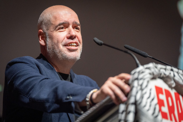 El secretario general de CCOO, Unai Sordo, interviene durante el XIII Congreso Confederal de CCOO Euskadi