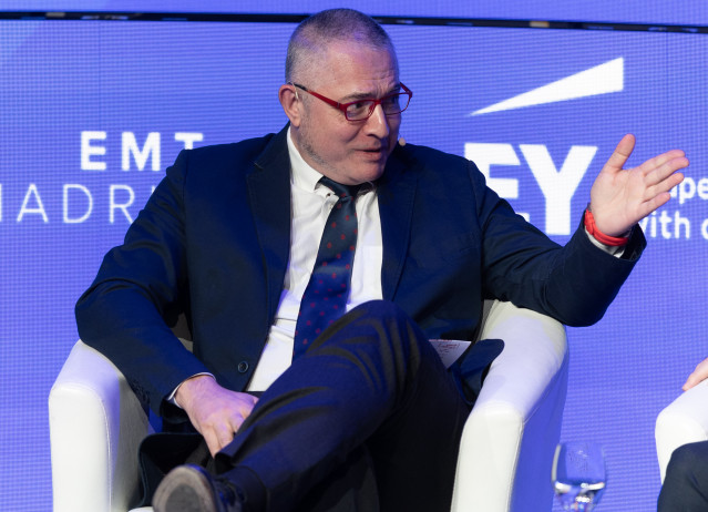 Archivo - El director de la Agencia Espacial Española, Juan Carlos Cortés, interviene durante la tercera jornada de la V edición del foro económico español ‘Wake Up, Spain!’, en Casa de América, a 2 de abril de 2025, en Madrid (España). Bajo el epígrafe ‘
