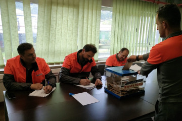 Votación del ERE en la planta de Puente San Miguel