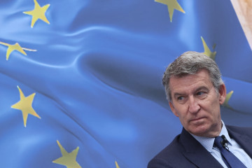 El presidente del PP, Alberto Núñez Feijóo, en un coloquio con motivo del Día de Europa, moderado por la portavoz del GPP en el Parlamento Europeo, Dolors Montserrat. 09 de mayo de 2025, en Córdo