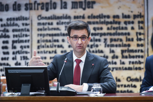 El presidente del Consejo de Administración de la Corporación RTVE, José Pablo López, en la Comisión Mixta de Control Parlamentario