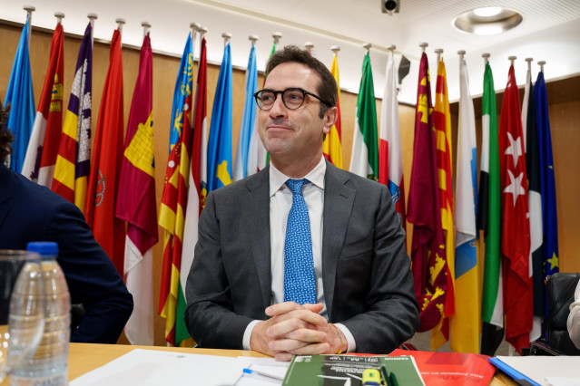 El ministro de Economía, Carlos Cuerpo, durante el Consejo Interterritorial de Internacionalización, en la sede del Ministerio, a 19 de mayo de 2025, en Madrid (España). Durante el consejo, se ha presentado el nuevo Plan ICEX de Actuación en materia de In