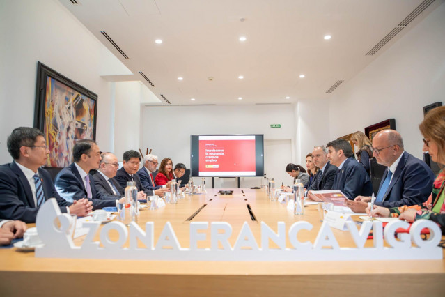 La Cúpula De La Multinacional Citic Group Visita La Sede De La Zona Franca De Vigo