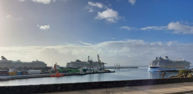 Archivo - Cruceros en Arrecife (Lanzarote)