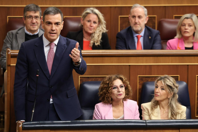 El presidente del Gobierno, Pedro Sánchez, interviene durante una sesión de control al Gobierno en el Congreso de los Diputados, a 14 de mayo de 2025, en Madrid (España).