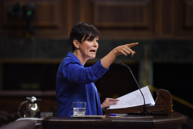 La ministra de Vivienda, Isabel Rodríguez, durante el pleno en el Congreso de los Diputados, a 21 de mayo de 2025, en Madrid (España).