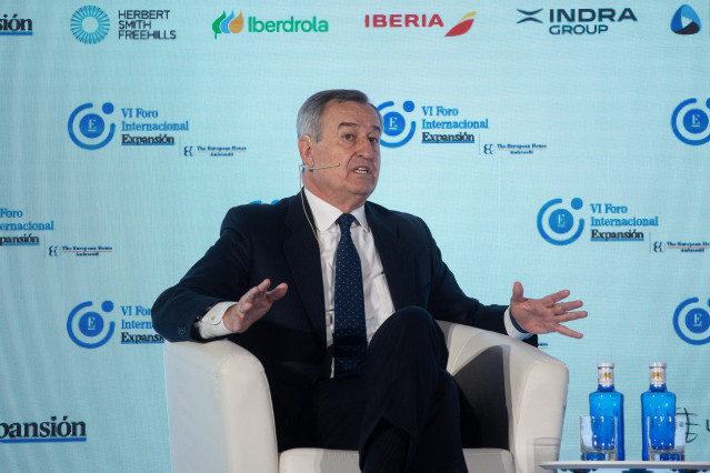El CEO del Banco Sabadell, César González-Bueno, durante la primera jornada del VI Foro Internacional Expansión, en el Parador de Alcalá de Henares, a 21 de mayo de 2025, en Alcalá de Henares, Madrid (España).