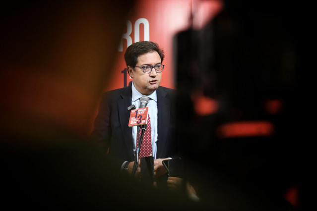 El ministro para la transformación Digital y de la Función Pública, Óscar López, interviene en el Congreso de Comisiones Obreras, en el Auditorio Marcelino Camacho, a 12 de mayo de 2025, en Madrid (España).
