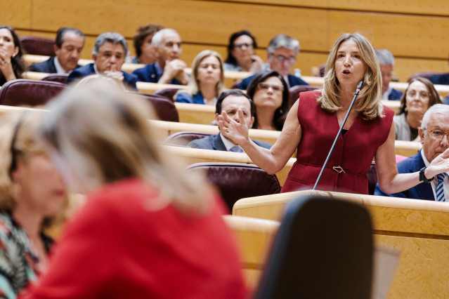 La portavoz del PP en el Senado, Alicia García, durante una sesión de control al Gobierno, en el Senado, a 20 de mayo de 2025, en Madrid (España).