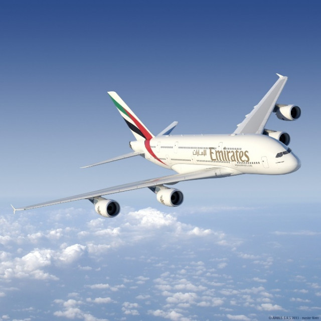 Archivo - Emirates vuelve a Madrid con el A380, uno de los aviones de pasajeros más grandes del mundo.