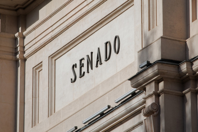 Archivo - La fachada del Senado, en Madrid (España).