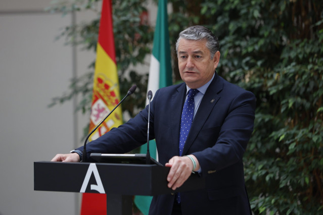 El consejero de la Presidencia, Interior, Diálogo Social y Simplificación Administrativa, Antonio Sanz