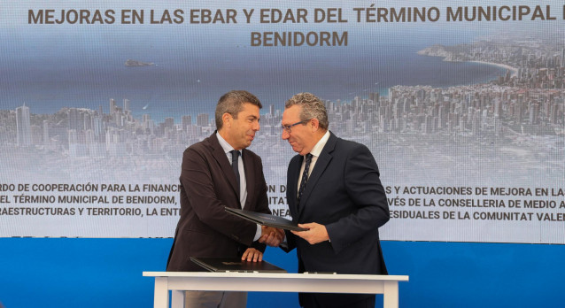 Benidorm (Alicante) y el Consell firman un acuerdo para destinar 14,5 millones a su red de depuración y reutilización