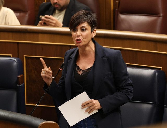 La ministra de Vivienda, Isabel Rodríguez, en el Congreso.