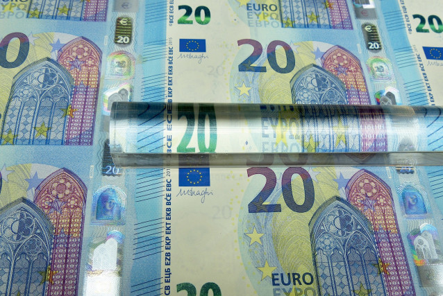 Archivo - Billetes de 20 euros.