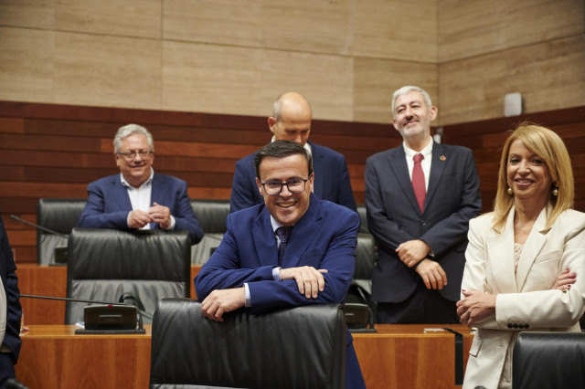 El secretario general del PSOE de Extremadura, Miguel Ángel Gallardo, en su primer pleno en la Asamblea de Extremadura