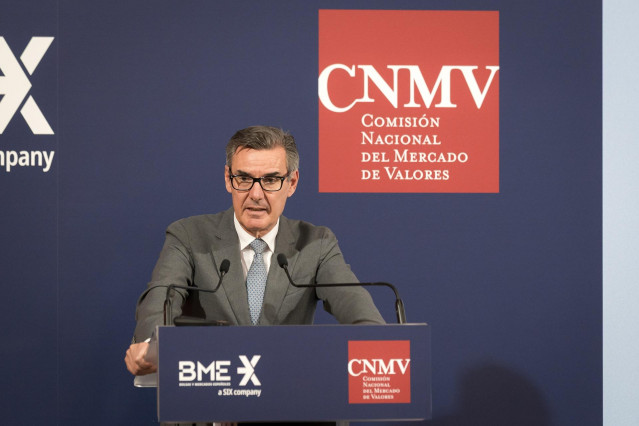El presidente de la CNMV, Carlos San Basilio, durante la presentación de la nueva modalidad de salidas a Bolsa, a 21 de mayo de 2025, en Madrid (España).