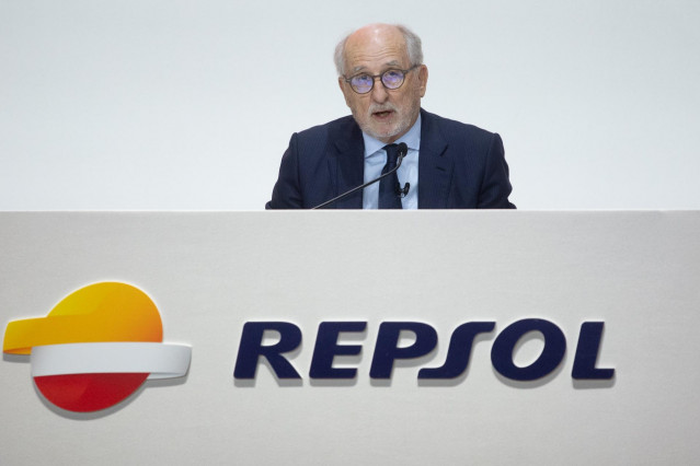 El presidente de Repsol, Antonio Brufau Niubó, durante la Junta General de Accionistas de Repsol, en el Palacio Municipal de Congresos, a 30 de mayo de 2025, en Madrid (España). Durante el encuentro, se ha votado el abono de dos dividendos de 0,5 euros br
