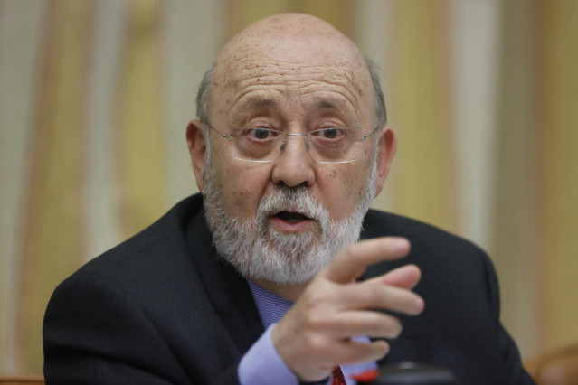 Archivo - El presidente del Centro de Investigaciones Sociológicas (CIS), José Félix Tezanos, comparece en una Comisión de Presupuestos en el Congreso de los Diputados, a 26 de octubre de 2021, en Madrid, (España). La comparecencia tiene como objetivo inf