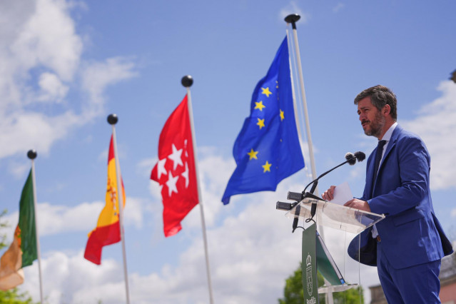 El consejero de Presidencia, Justicia y Administración Local, Miguel Ángel García Martín, en el acto de conmemoración del Día de Europa, en Boadilla del Monte, Madrid, el 9 de mayo de 2025.