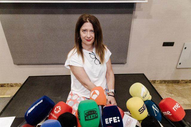 La exmilitante socialista Leire Díez durante una rueda de prensa, en el Hotel Novotel, a 4 de junio de 2025, en Madrid  (España).