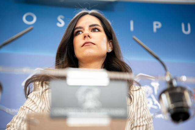 La portavoz de VOX en el Congreso, Pepa Millán, durante una rueda de prensa en el Congreso de los Diputados, a 3 de junio de 2025, en Madrid (España).