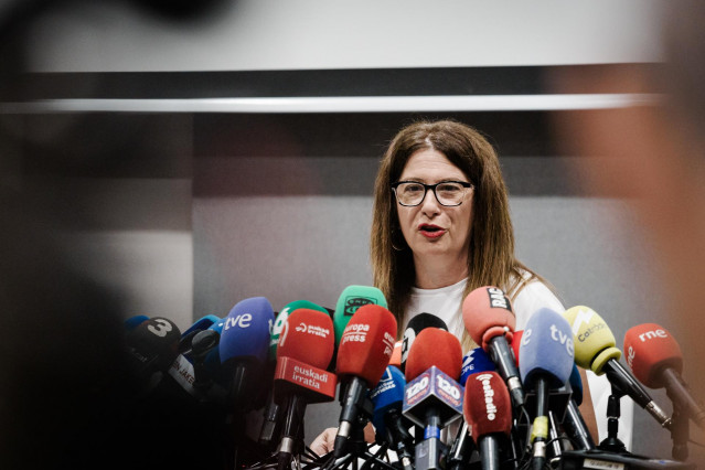La exmilitante socialista Leire Díez durante una rueda de prensa