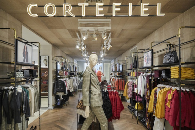 Archivo - Tienda de Cortefiel