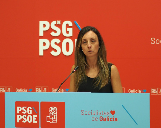 La portavoz de Igualdade del PSdeG, Paloma Castro, en rueda de prensa