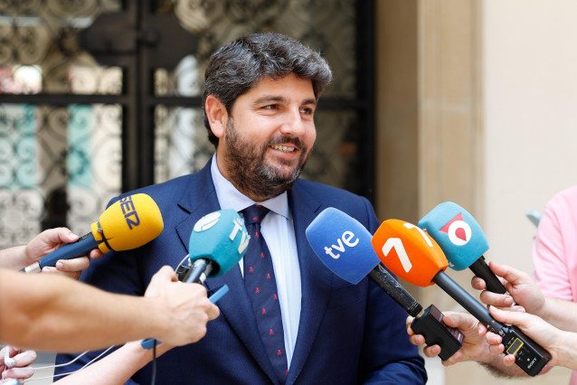 López Miras anuncia un acuerdo con Vox para desbloquear los Presupuestos de la Comunidad para 2025